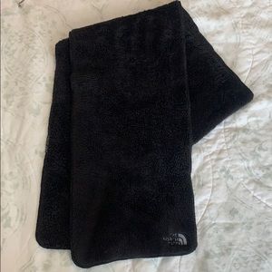 North Face scarf